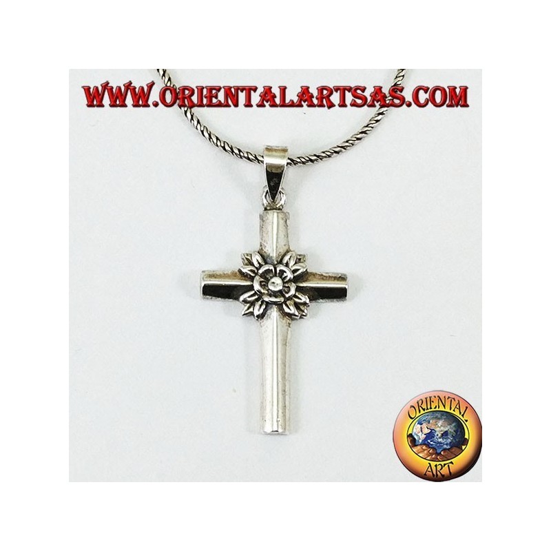 Anhänger in Silber die Rose im Kreuz