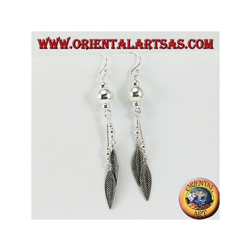 Pendientes de plata con esferas largas con dos plumas