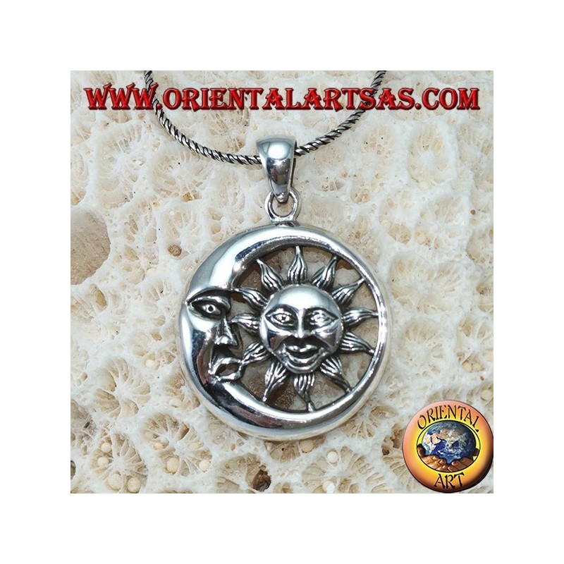 Colgante de plata, sol en la luna
