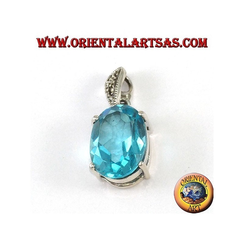 Silberanhänger mit oval-blauem Topas-Set