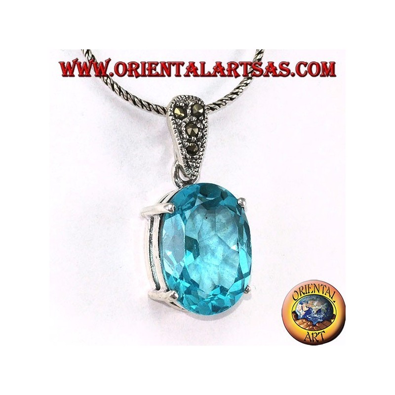 Pendentif en argent avec topaze bleue ovale