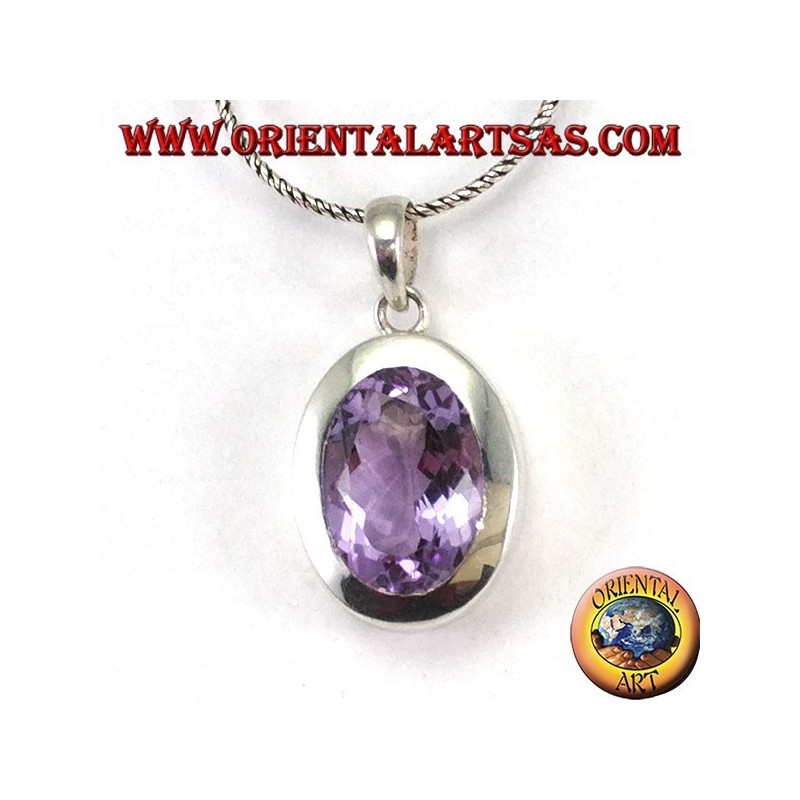Pendentif en argent avec une belle vraie améthyste naturelle avec un cadre simple