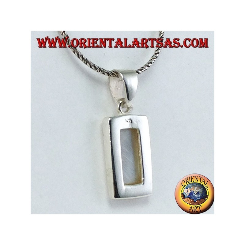 Colgante de plata con un conjunto de madreperla rectangular