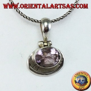 Pendentif en argent avec améthyste ovale naturel monté horizontalement