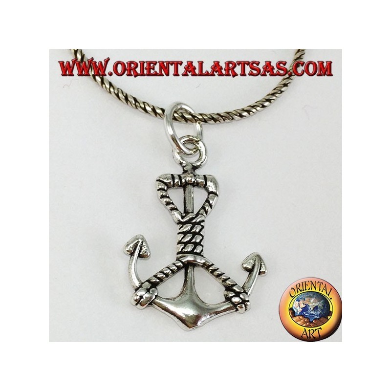 Colgante de plata con ancla marina con cuerda (medio)