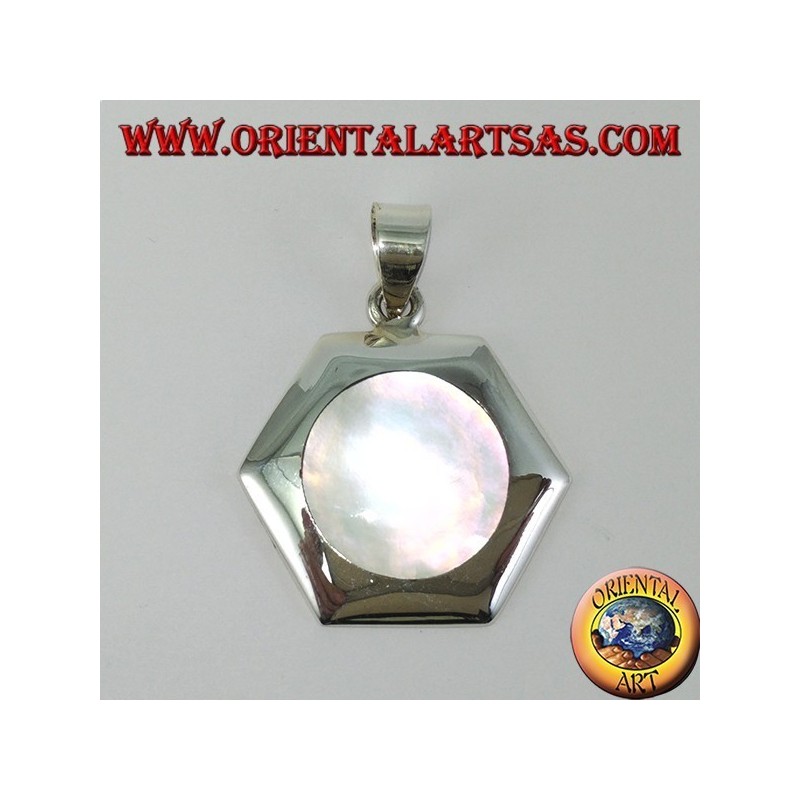 Colgante hexagonal de plata con madreperla redonda