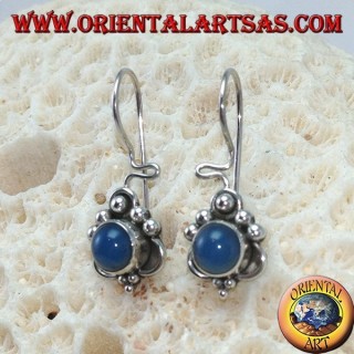 Pendientes de plata con adornos redondos de ágata azul y puntos