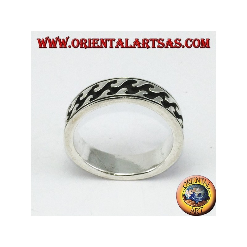 Anello fedina in argento con intarsi profondi