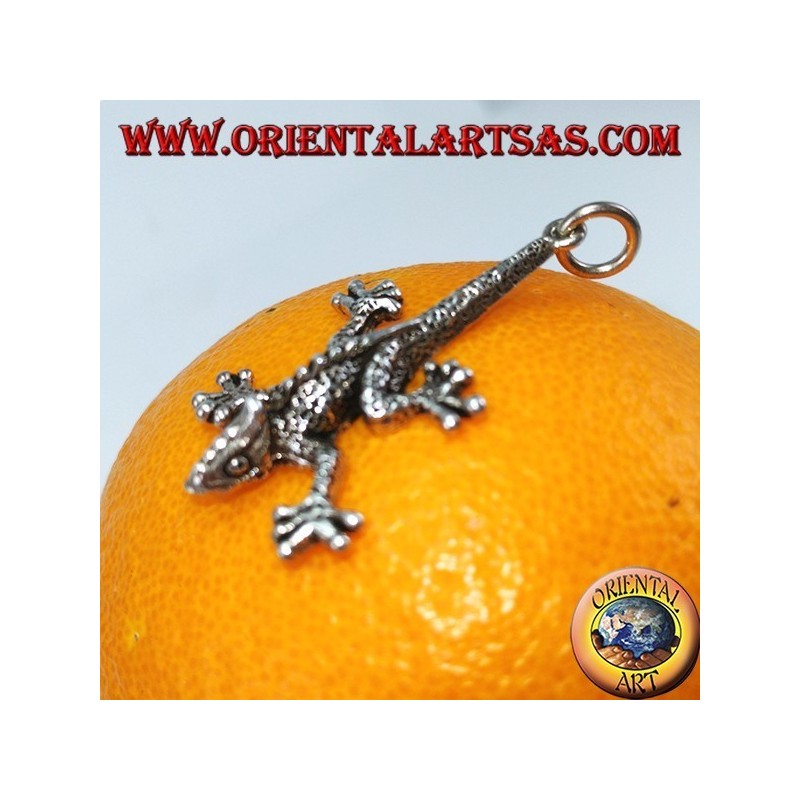 Pendant in silver Iguana prehistoric lizard