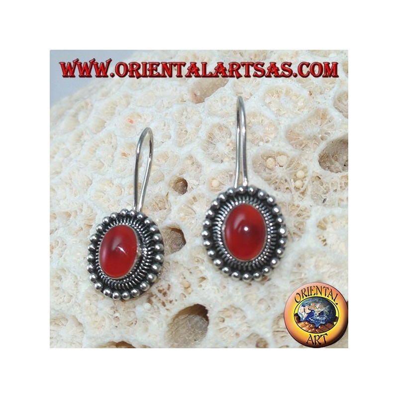 Pendientes de plata con cornalina oval rodeada de puntos