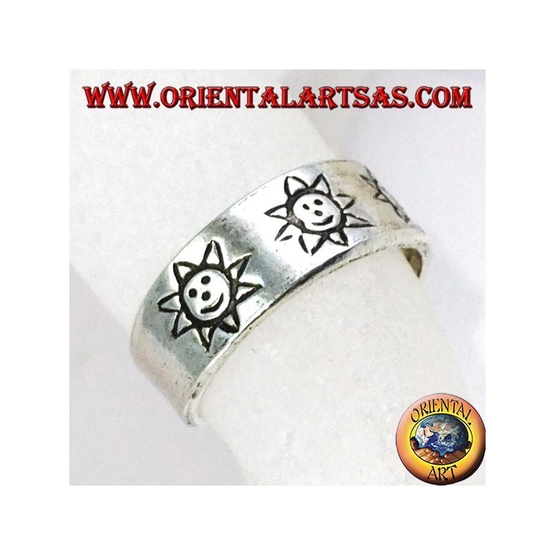 Silver ring from feet or phalanx with inlaid sun