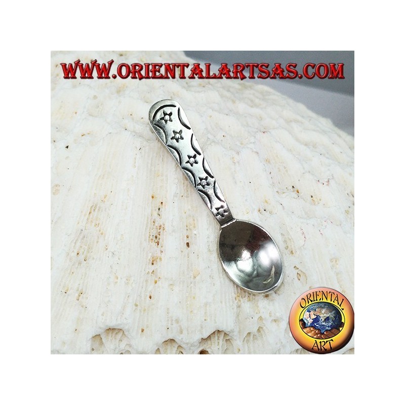 Pendentif en argent, petite cuillère à thé avec des étoiles gravées