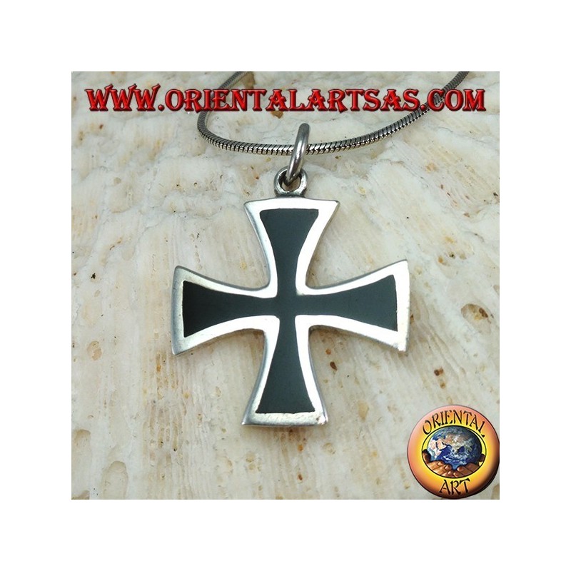 Cruz colgante de los templarios (cruz de hierro)