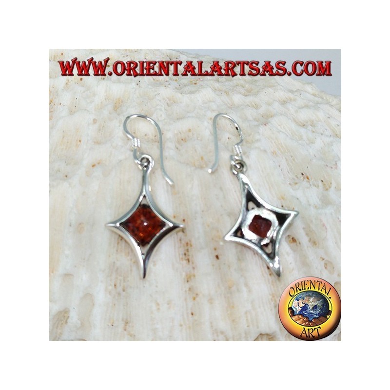 Belles boucles d'oreilles en argent avec de l'ambre