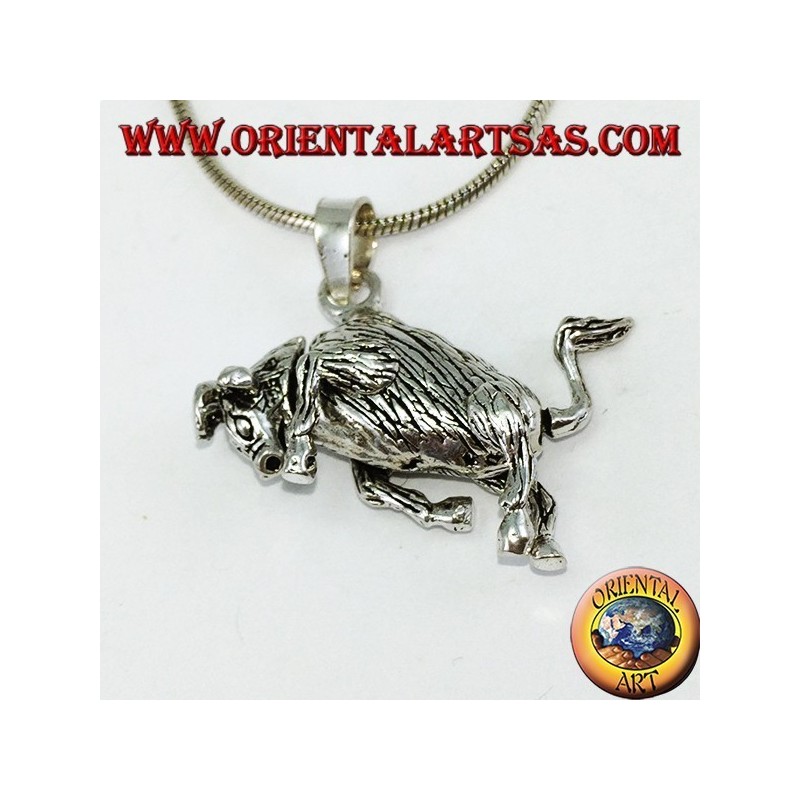 Pendentif en taureau en trois dimensions mobile argent déplace les jambes et la tête