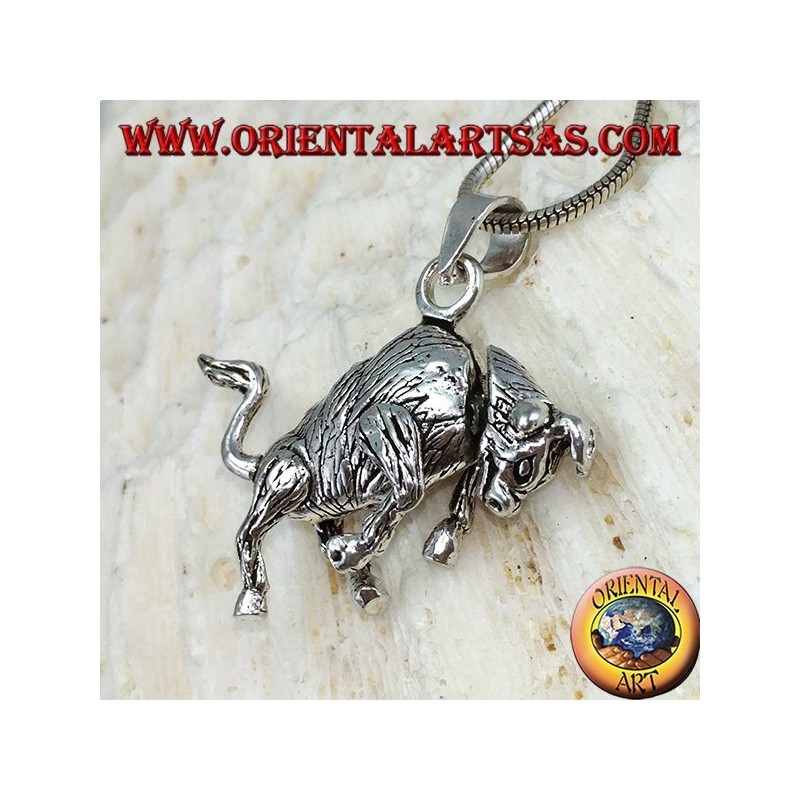 Colgante en plata tridimensional toro móvil mueve las piernas y la cabeza