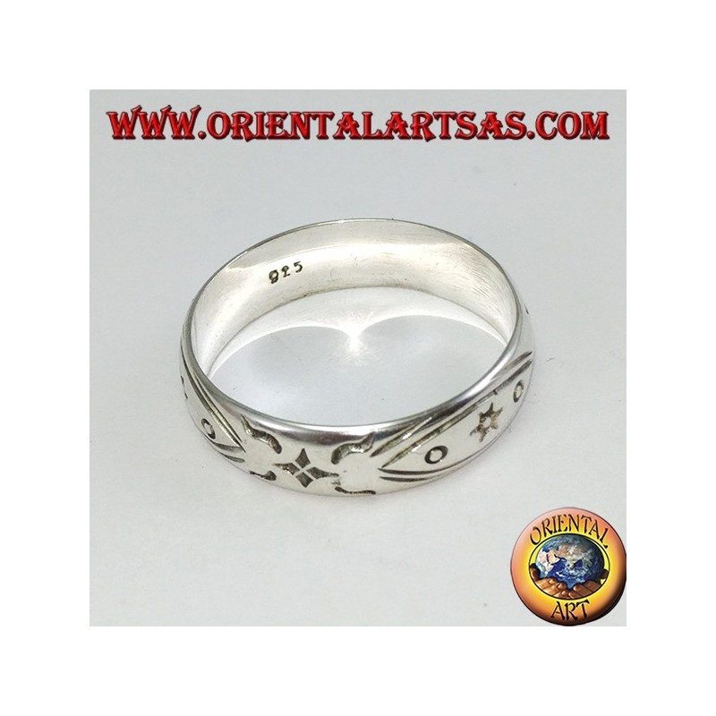 Silver band ring with star inlaid by hand