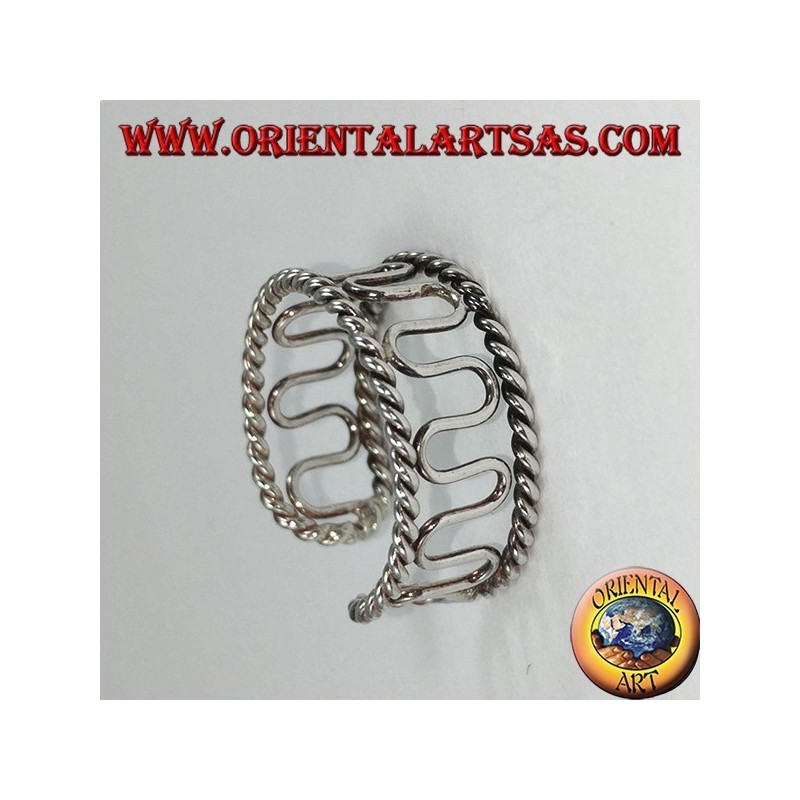 Silver ring burnished by feet or phalanx, wave wire