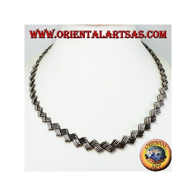 Collana in argento girocollo etnico piatto
