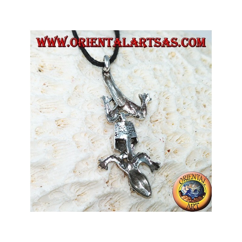 Pendant in silver, mobile gecko with head facing down