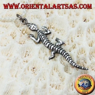 Pendant in silver lizard