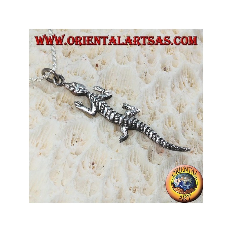 Pendentif en lézard argenté