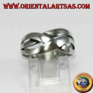 Bague en argent avec des bandes croisées