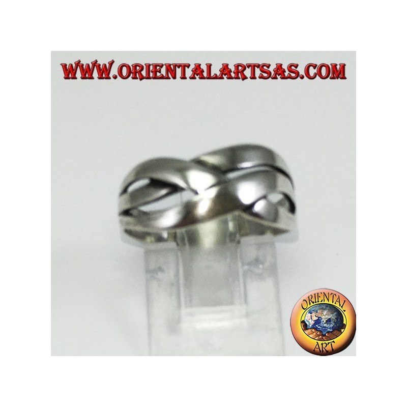 Bague en argent avec des bandes croisées