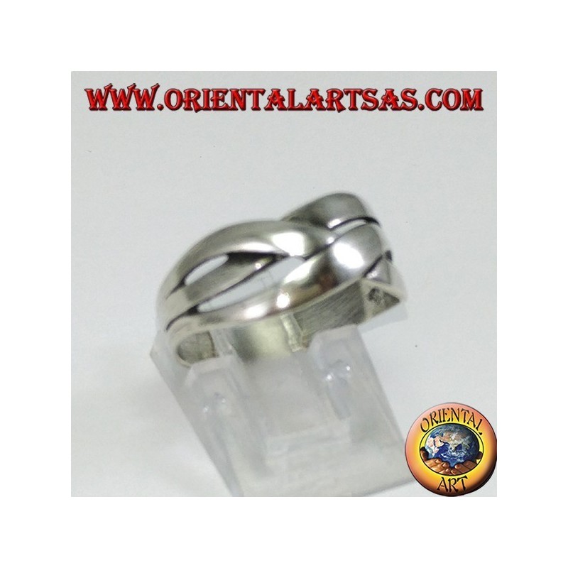 Anello in argento a fasce incrociate