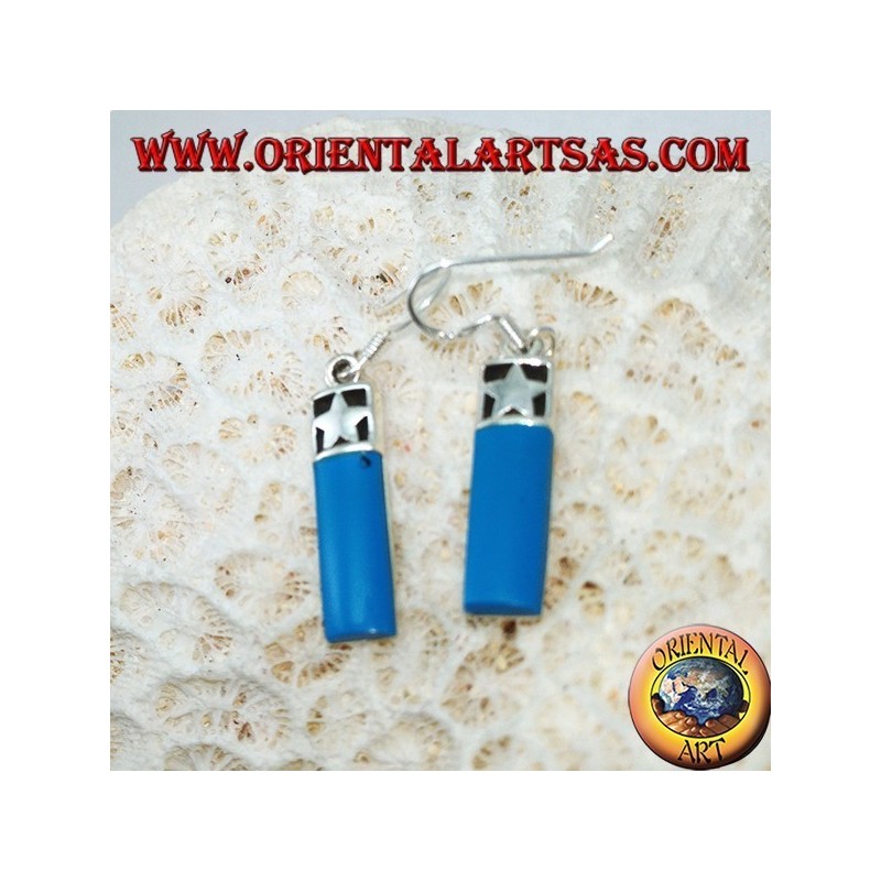 Boucles d'oreilles en argent avec un tonneau avec une étoile en bas-relief et une pâte turquoise