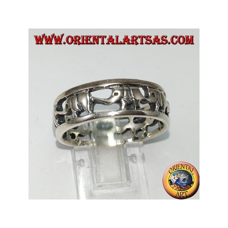 Band Ring in 925 Silber, Elefanten in einer Reihe mit Rüssel oben