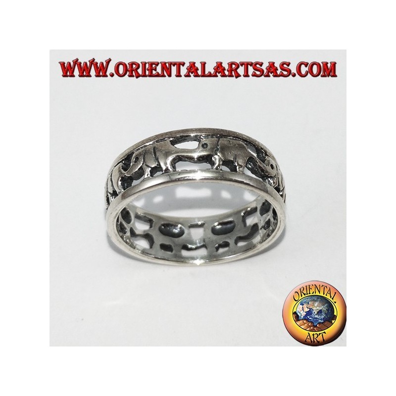 Band Ring in 925 Silber, Elefanten in einer Reihe mit Rüssel oben