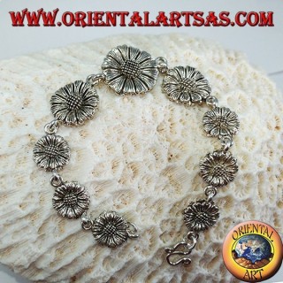 Bracelet en argent en forme de marguerites