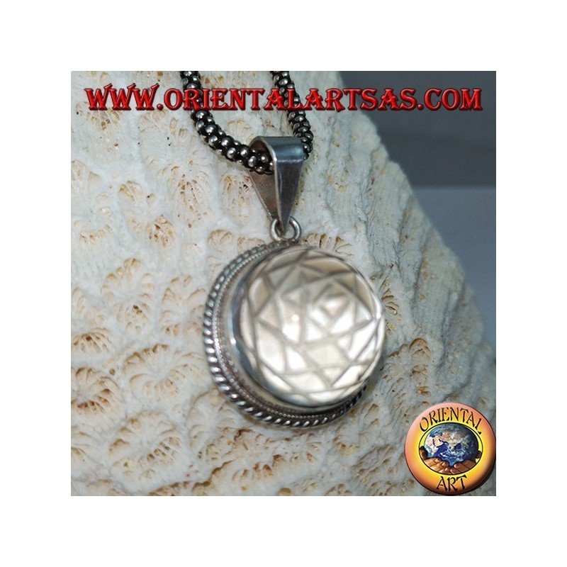 Ciondolo in argento con Sri Yantra inciso nel cristallo di rocca (medio)