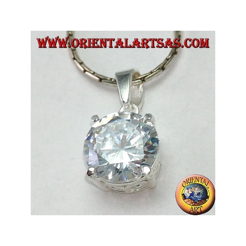 Ciondolo in argento con zircone tondo