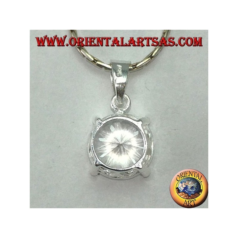 Ciondolo in argento con zircone tondo
