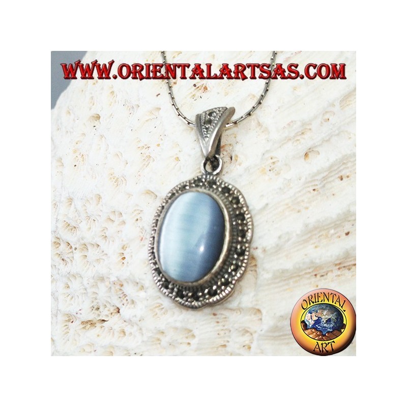 Pendentif en argent avec cimòfane (oeil de chat gris) entouré de marcassite
