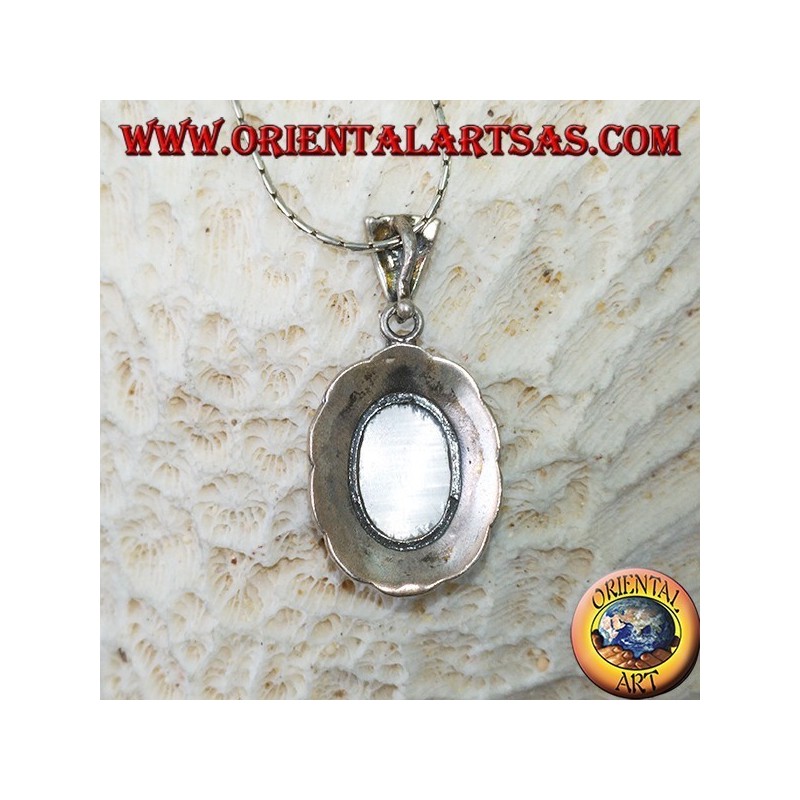 Ciondolo in argento con cimòfane (occhio di gatto grigio) contornato di marcassite