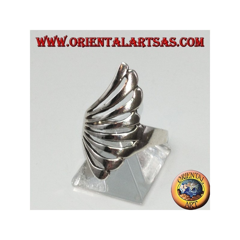 Silver ring in fan shape