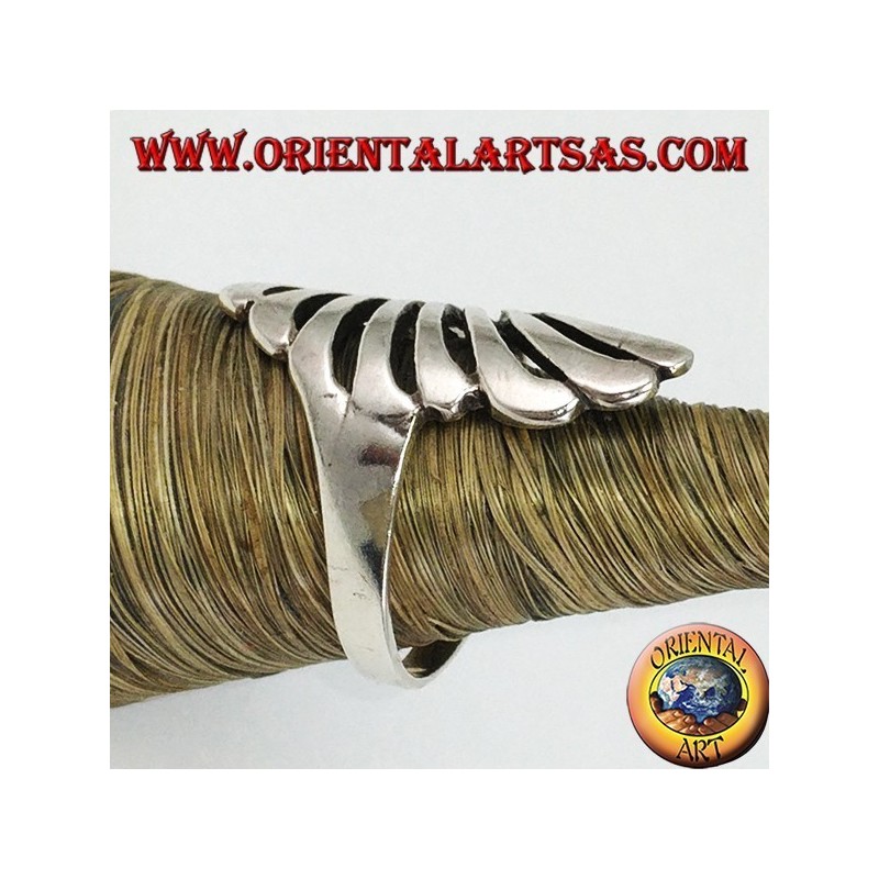 Silberner Ring in Fächerform