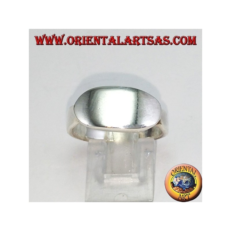 Anello in argento liscio con scudo ovale di traverso