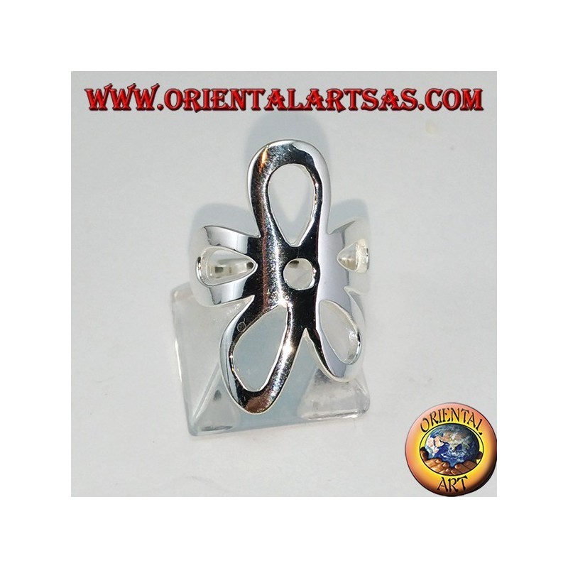 Ring in smooth silver with a flower