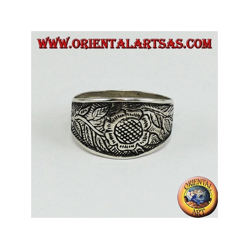 Bague en argent incrusté de fleurs de tournesol