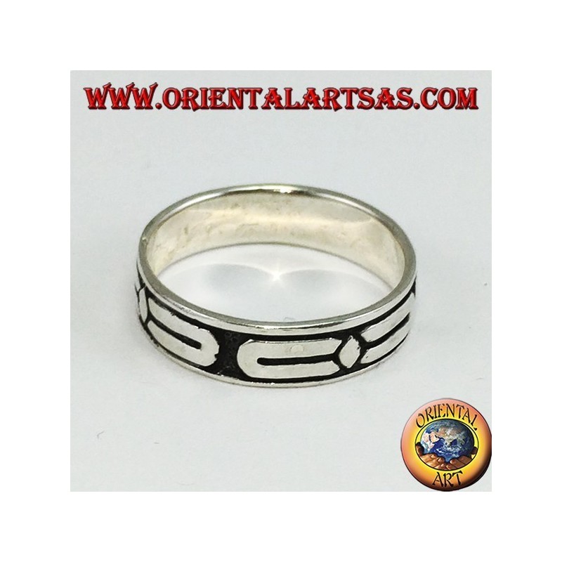 Anello  fedina in argento a bassorilievo