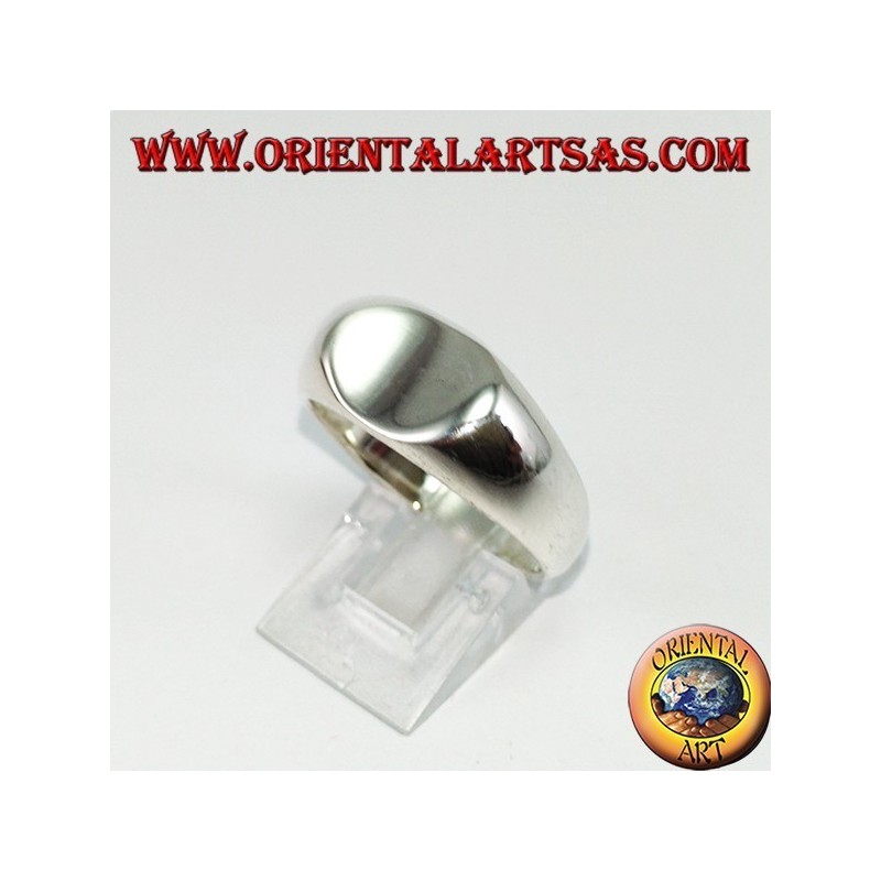 Anillo de plata con escudo ovalado de travesaño cóncavo