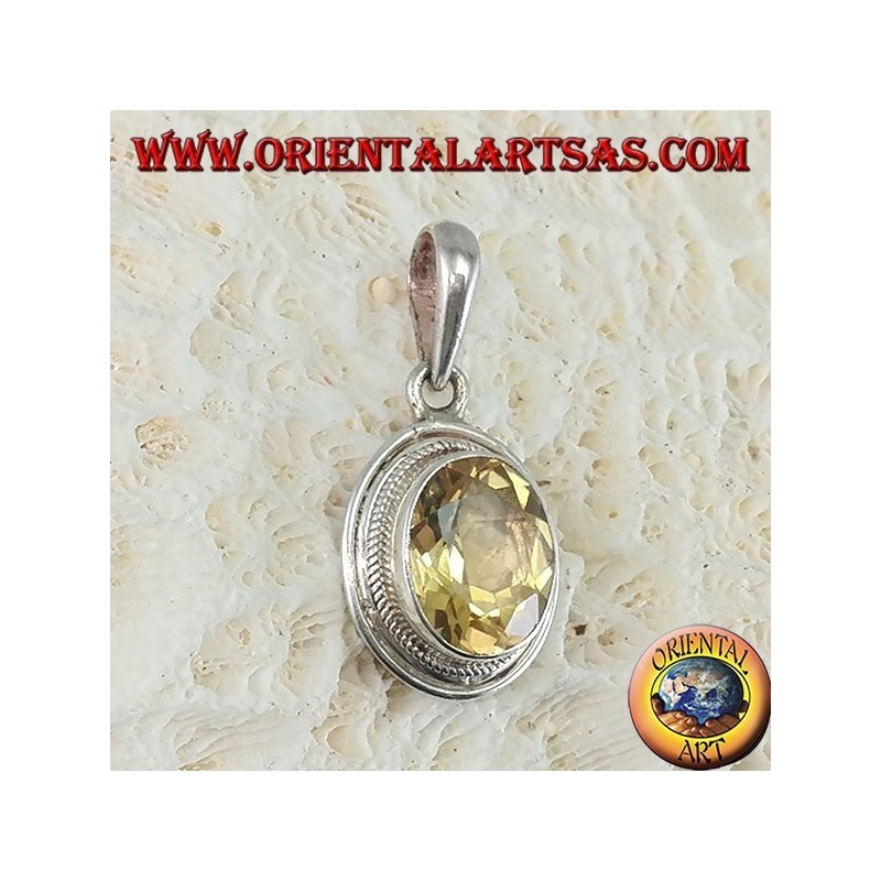 Colgante de plata con topacio natural facetado ovalado