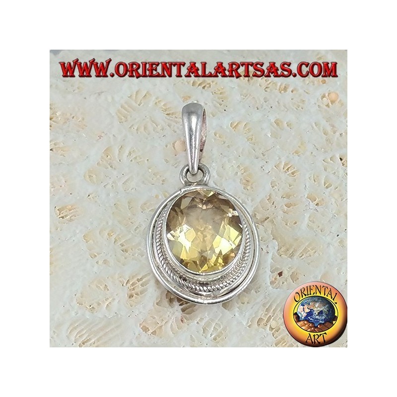 Silver pendant with oval faceted natural Topaz