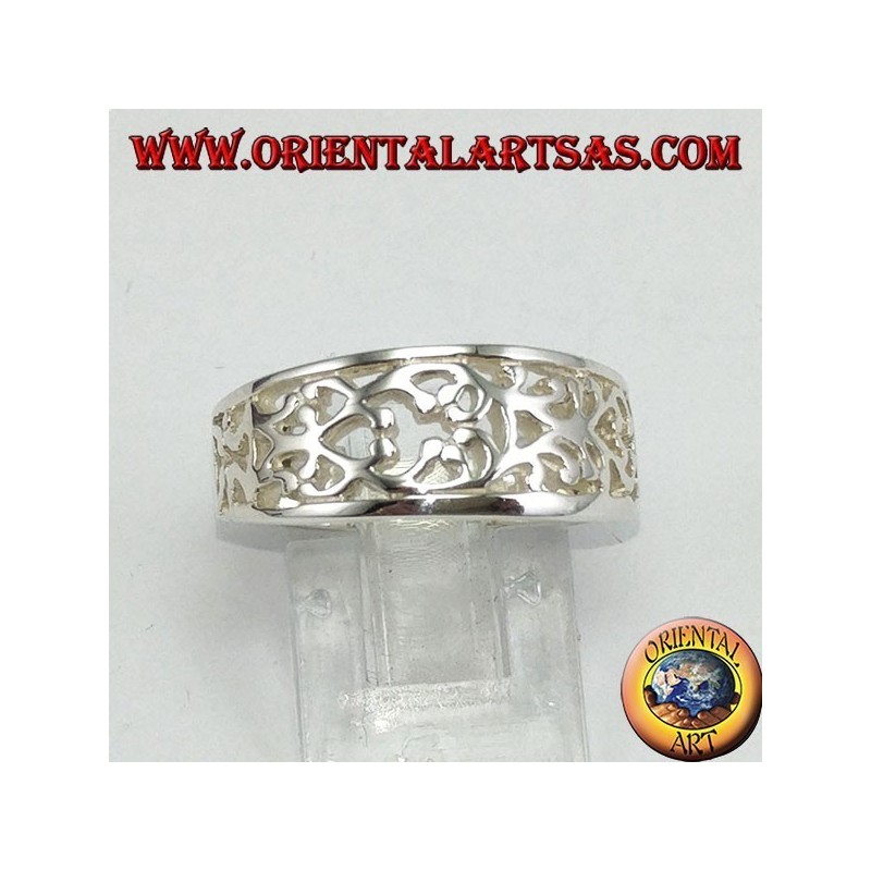 Ring in silver carved