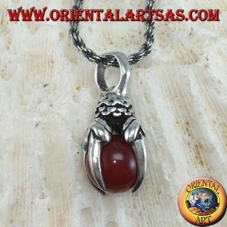 Pendentif en griffe d'aigle en argent avec sphère de cornaline