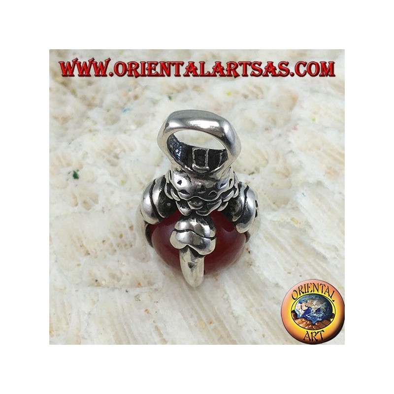 Pendant in silver eagle claw with carnelian sphere
